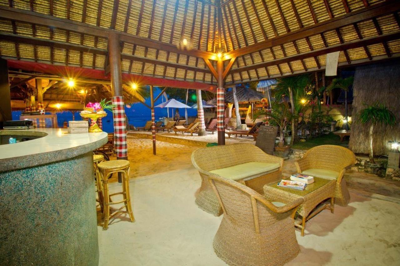 Lumbung Bali Huts Hotel Nusa Lembongan  Exterior photo